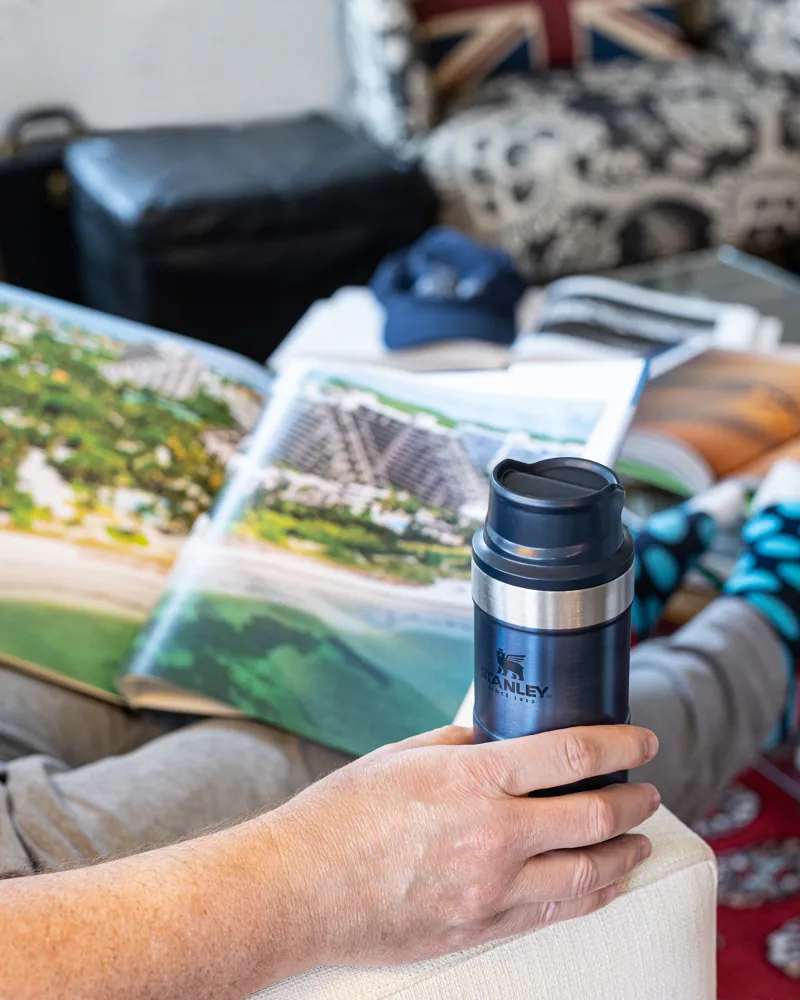 Stanley Classic Trigger Mug 12oz / 0.35L Charcoal-6